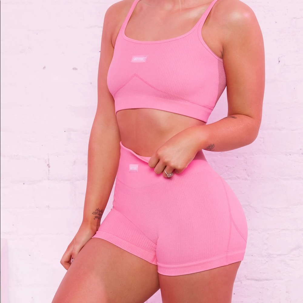 Bo and tee workout set